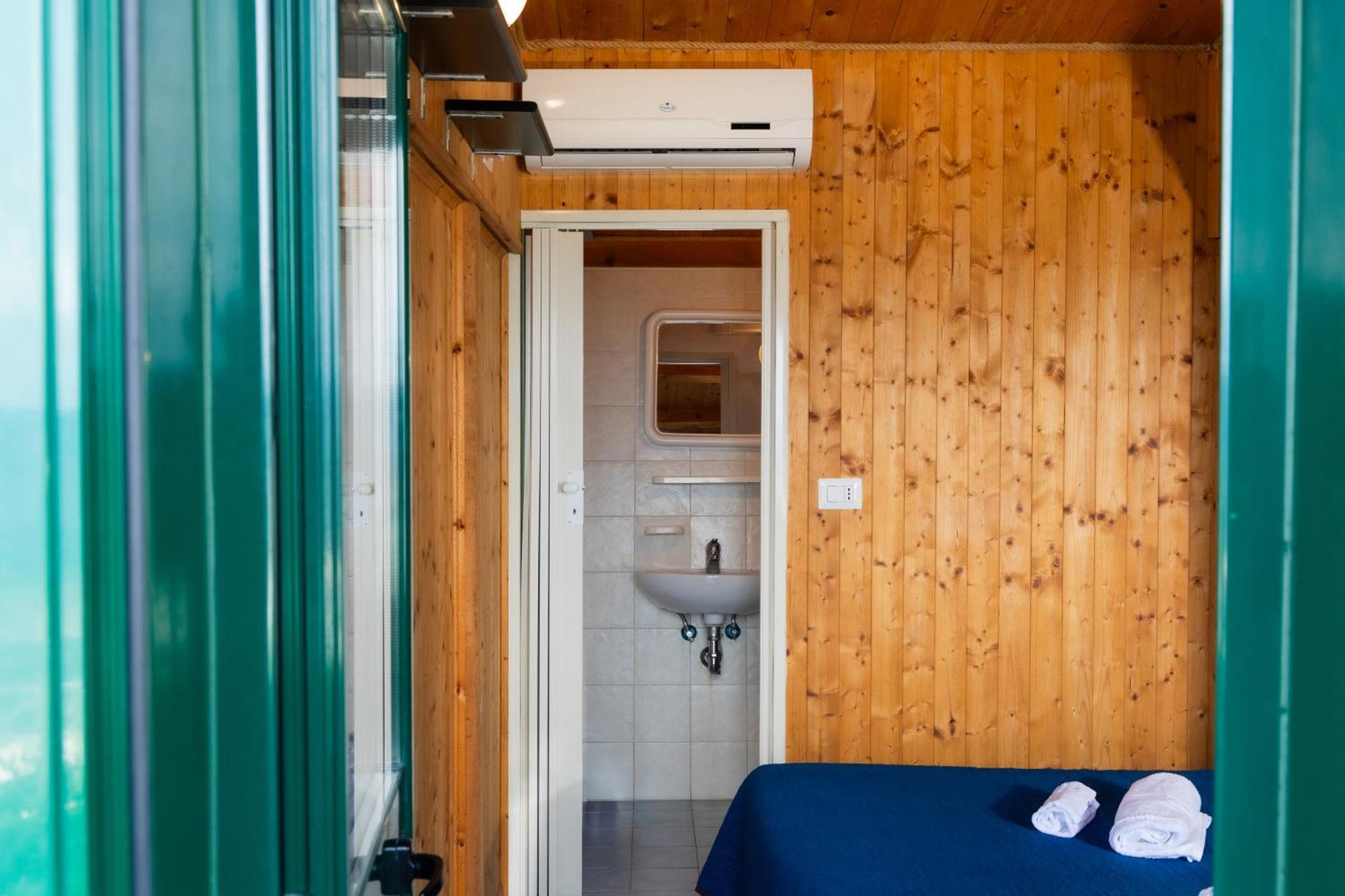 Riva Smeralda Camping Lodge Milazzo Exterior photo
